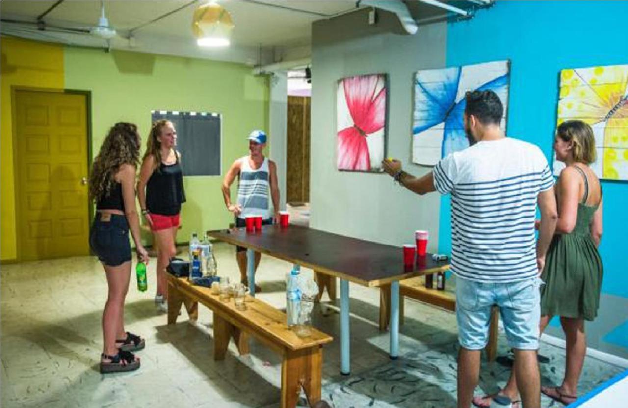 Guacamundo Beach Hostel 5Th. Ave بلايا ديل كارمن المظهر الخارجي الصورة