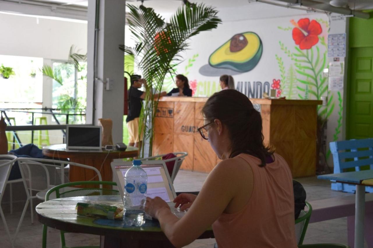 Guacamundo Beach Hostel 5Th. Ave بلايا ديل كارمن المظهر الخارجي الصورة