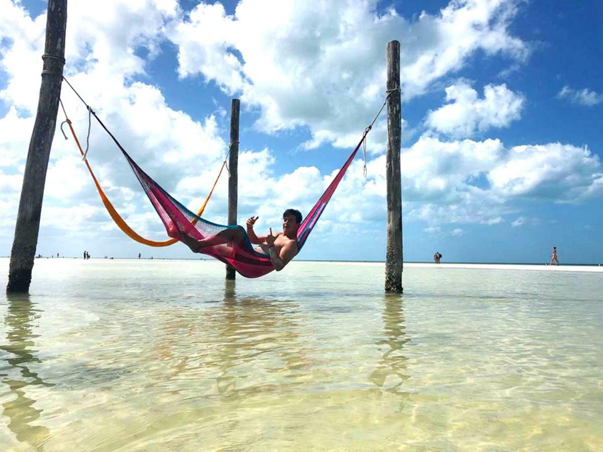 Guacamundo Beach Hostel 5Th. Ave بلايا ديل كارمن المظهر الخارجي الصورة